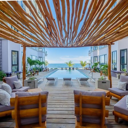 Diamante Beachfront Suites San Pedro  Exteriér fotografie