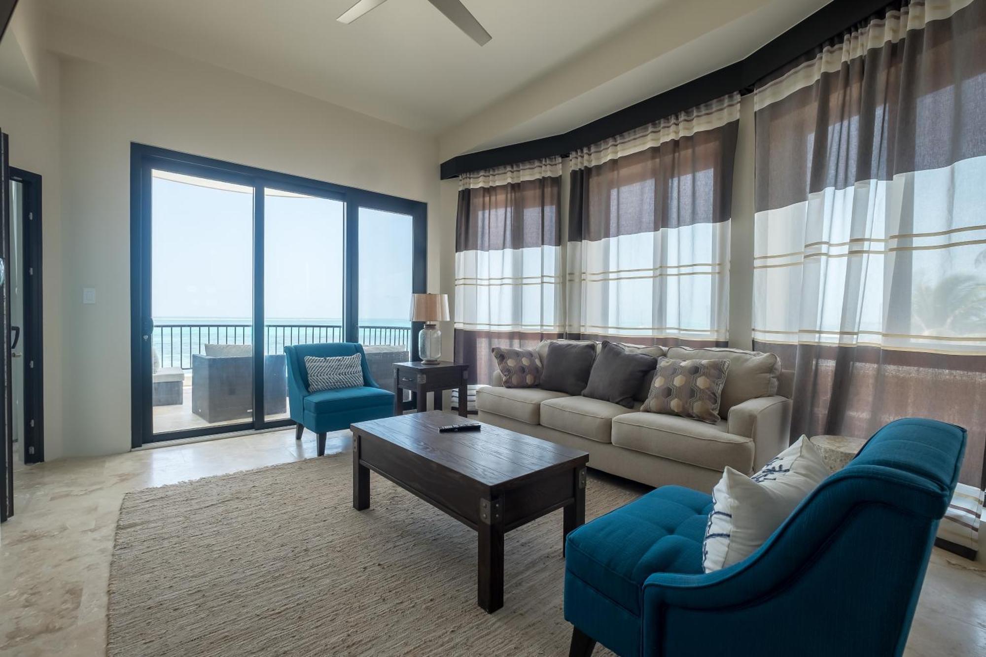 Diamante Beachfront Suites San Pedro  Exteriér fotografie